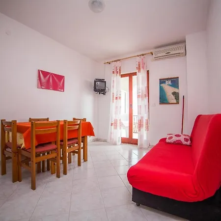 Guest house Brizic