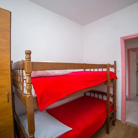 Guest house Brizic