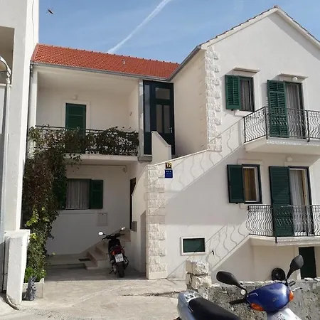 Brizic Guest house