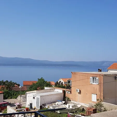 Brizic Guest house 3*