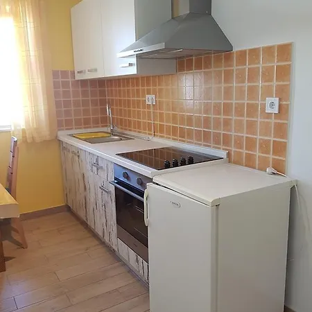 Brizic Guest house